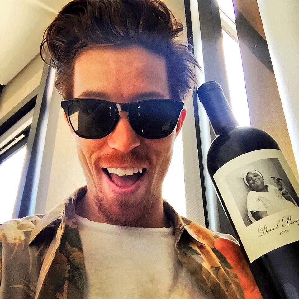 jkatzwine's tweet photo. @shaunwhite @shaunwhite and the rest of our #olympians are #devilproof! Go #teamusa!🇺🇸 https://t.co/BBFKQO22zK