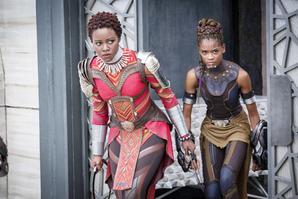 RachelBriant's tweet photo. The costume design in #BlackPanther though.. 😍 #fashion #custumes #africa #film https://t.co/W526QQR2HU