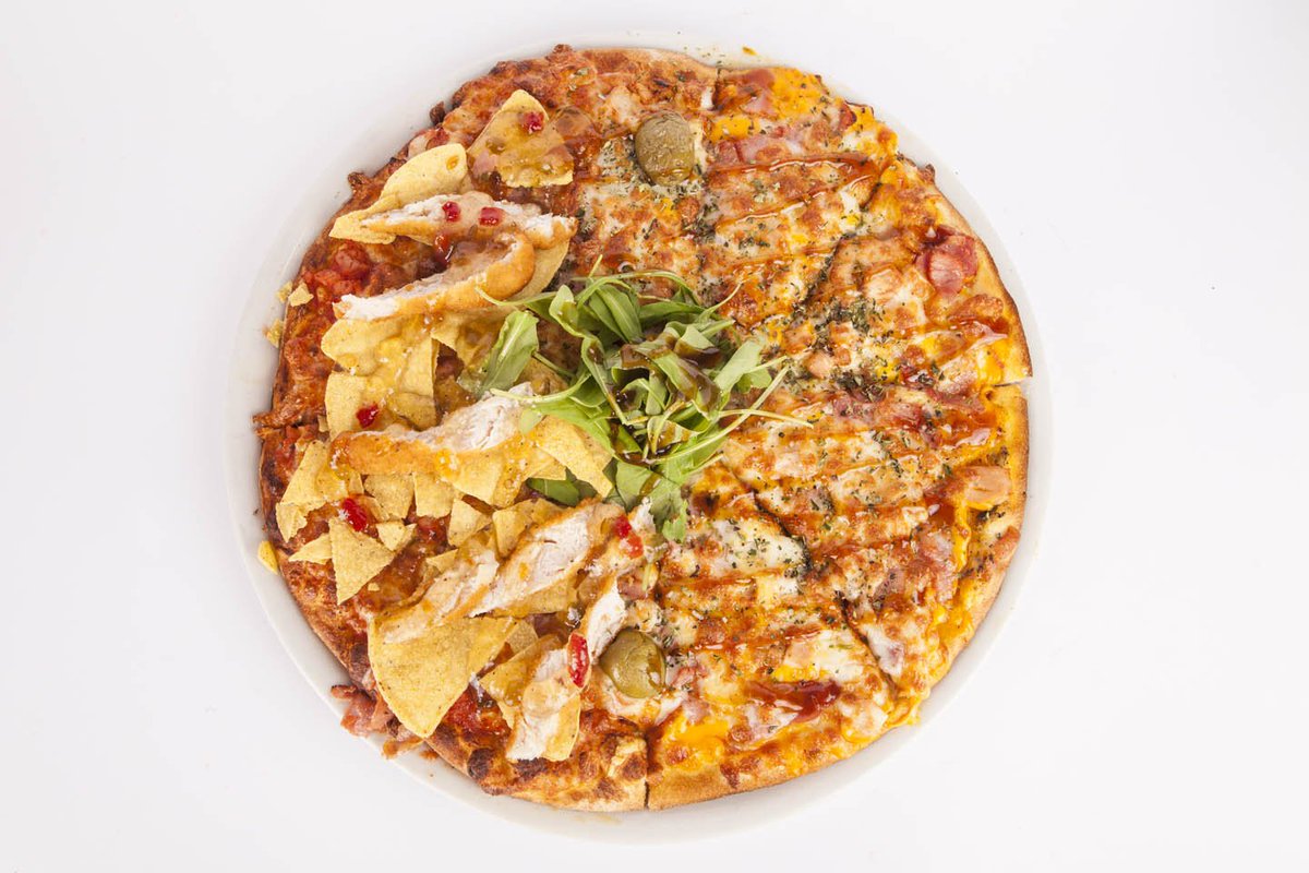 Atraconexpress's tweet photo. ¿No puedes decidirte entre tanta #pizzaatracon exquisita? ¡Pues elige mitadymitad! 🍕🍕🍕🍕🍕🍕☎ #atraconloja 958 32 35 17 ☎ #atraconhuetortajar 958 33 29 57
#somosparati https://t.co/rdzotVSJHp