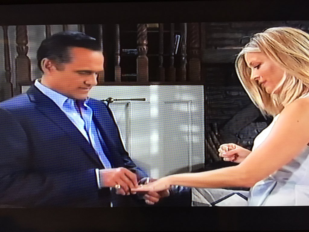 NDH_CarolinaGrl's tweet photo. I need more
#CarSonLove ❤️more
#CarSonKisses 💋more
#CarSonAloneTime 👫more 
#CarSonFamily 👨‍👩‍👧‍👦 &amp; more 
#CarSonRomance 🔥

#PromoteWhatULove 
I need more #CarSon #Soulmates #BestTeaminTown  #GH #CarSonSunday 

@OGChrisVanEtten https://t.co/MPFNpFXEuq