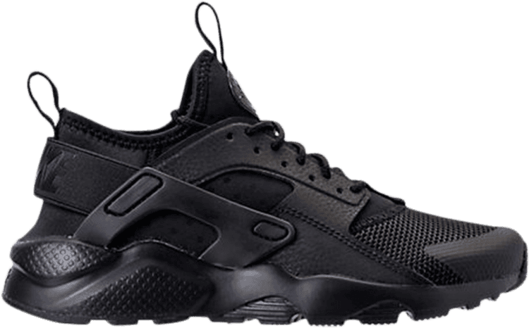 Benchmark_OCT's tweet photo. What do you think about #Balenciaga #Speedtrainers? think they just changed the game- inspired by #RoadCycling #Overshoes [aerodynamic shoe sleeves] - they merge the iconic #Hurarache &amp; cycling shoe >> an obvious missing link between #StreetFashion &amp; thousand dollar #Biking https://t.co/v9nkdbL97B