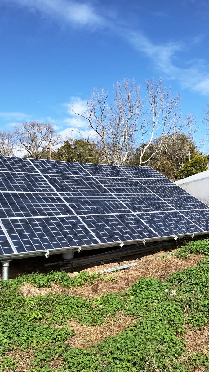 ColaBeerWeek's tweet image. Smoke and Beer Festival is ahhhmazing! Great way to end the week! 
@CityRootsSC @F2TProductions