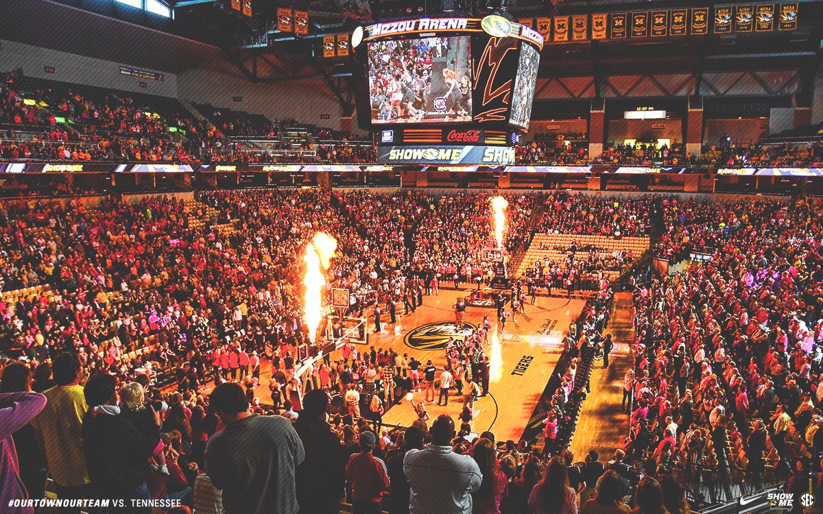 MizzouWBB's tweet image. Thank you, #Mizzou fans. You're incredible.

#MIZ #OurTownOurTeam 🐯🏀