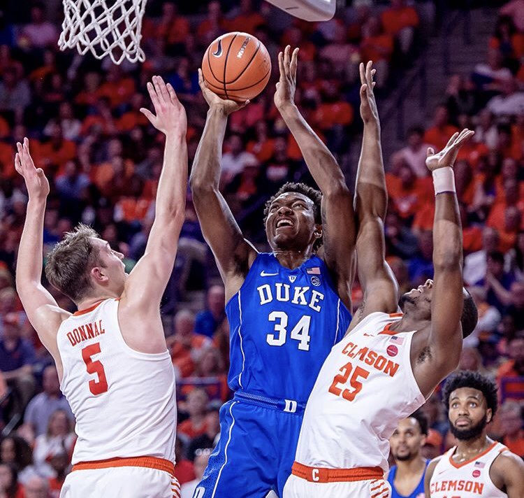 Great having <a href="/kylehess10/">Kyle Hess</a> shoot for <a href="/DukeMBB/">Duke Men’s Basketball</a> today! He dropped some 👌🏼 photos for a big-time road win...