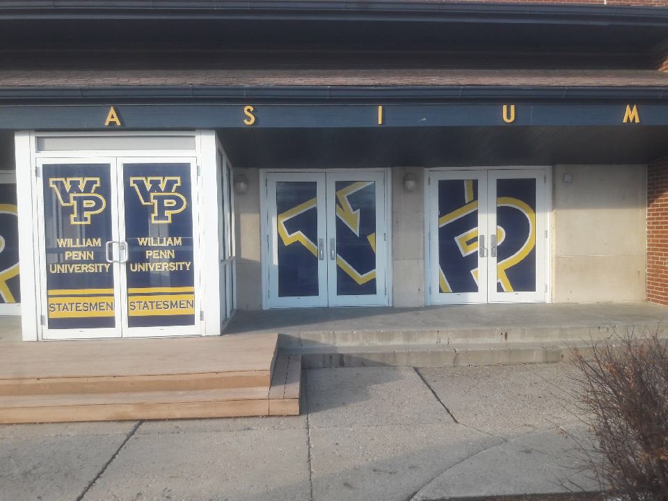 Sunday Install project for our great team at <a href="/RAMA_Athletics/">SIGNARAMA URBANDALE (515-967-6100)</a>! The branding project at <a href="/WPUAthletics/">WPU Athletics</a> continues with these clean new arena entrance window graphics.  Designed, Produced and Installed by our Signarama Urbandale Team🙌🏻