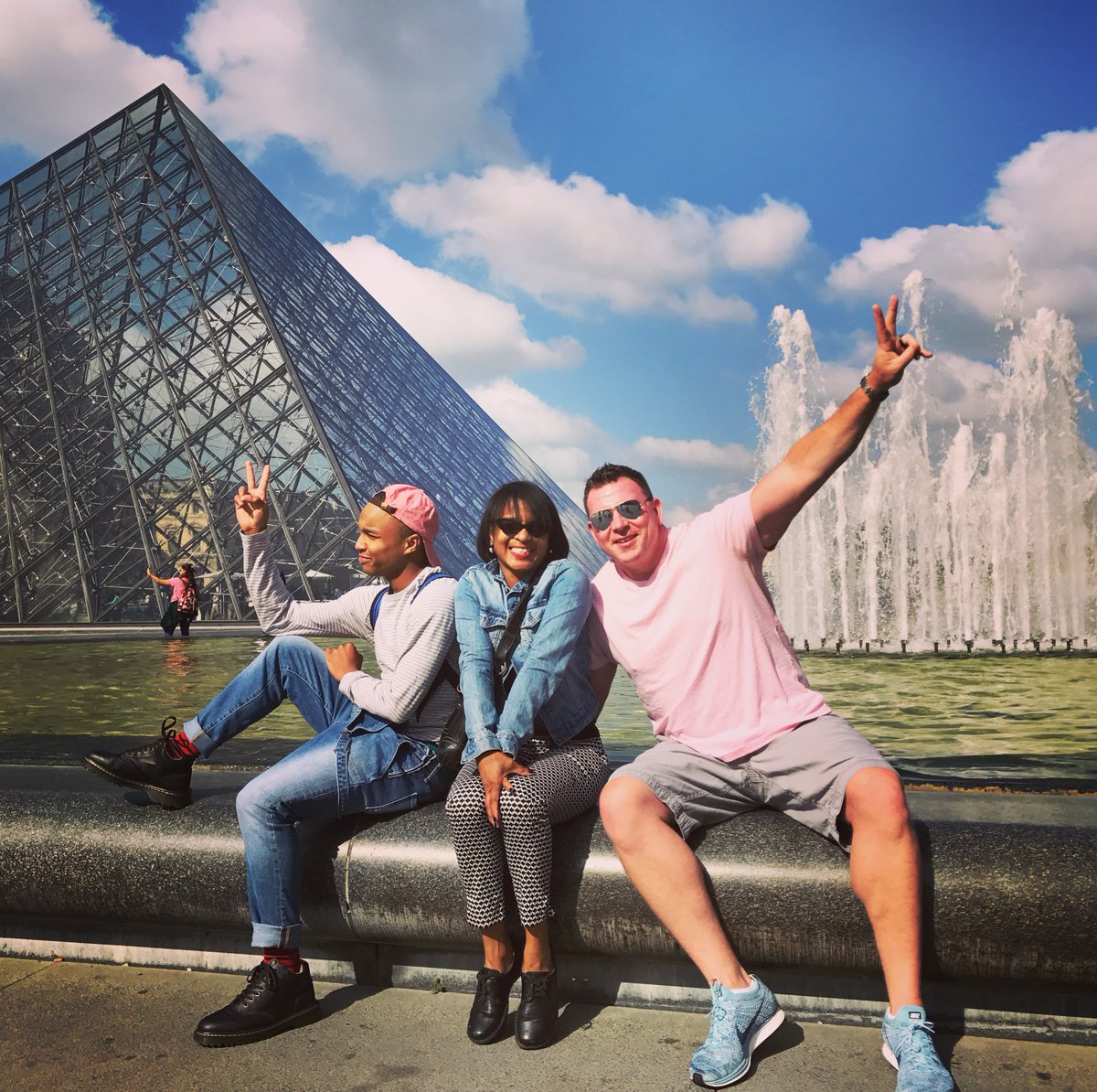 takeatripfdn's tweet photo. A few highlights from this life-changing trip to #Paris. Seeing the world &amp; experiencing new cultures expands the mind &amp; changes you in ways you didn't expect. We are humbled to be able to provide this experience to those who would otherwise never have the opportunity to do so. https://t.co/ira79neC4r