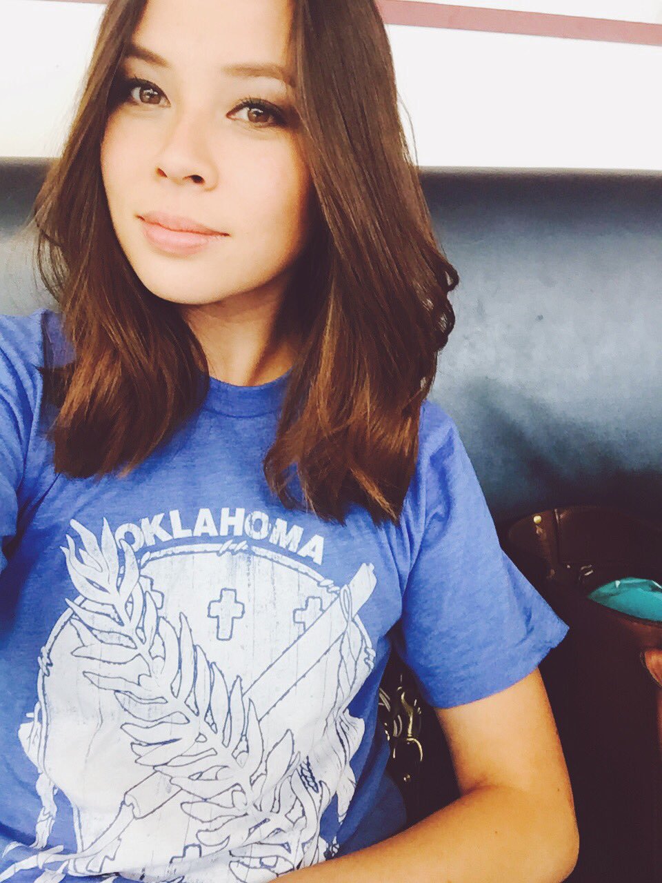  Happy birthday to my queen Malese Jow 