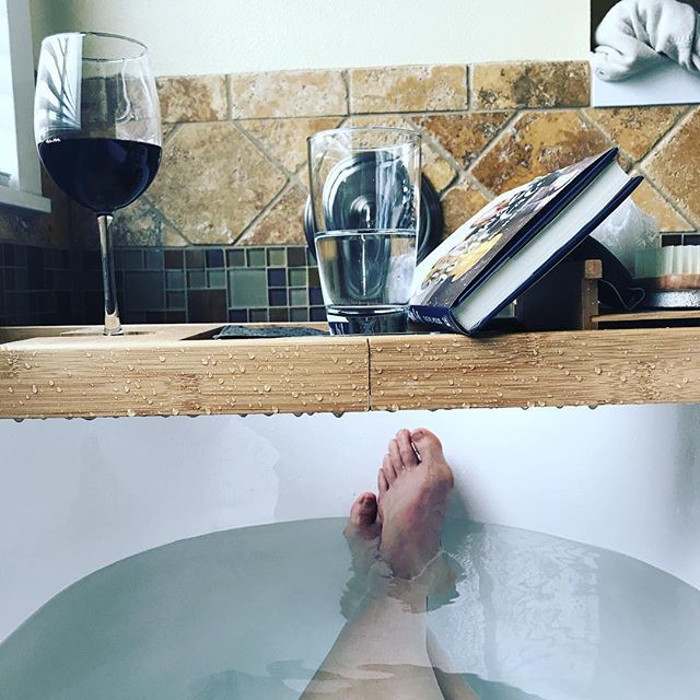 “Mom, we’re coming for dinner early and I’m using your bath. Please keep my grimy boys downstairs...”
.
.
.
:
#selfcare #selfcaresunday #mamahood #momlife #raisingboys #wine #girlwashyourface <a href="/ourdailywines/">Our Daily Wines</a> <a href="/msrachelhollis/">Rachel Hollis</a>