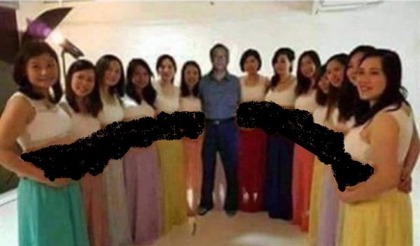 رجل متزوج من 13 امرأة وجميعهم حامل فى نفس الشهر شاهدوا كيف حدث ذلك - التفاصيل: goo.gl/Q54K9n