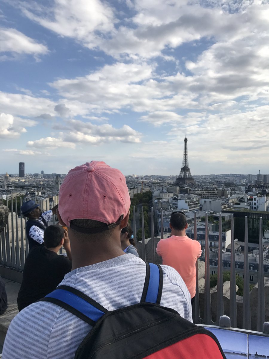 takeatripfdn's tweet photo. The gift of travel has allowed this young man to see so much more than the destination itself- it's helped to open his eyes to the beauty &amp; wonder that this world has to offer. We look forward to sharing this gift with as many young people as possible. 🌎👀 #seetheworld https://t.co/b9DQE0k0O5