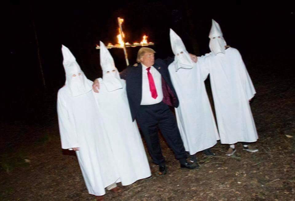 LexieBree1989's tweet photo. Care to explain this photo @realDonaldTrump ? Fuck your a pathetic wanker. #Hannity #Dickhead #AssassinateHimAlready https://t.co/mCBZRWr6DY https://t.co/2UskPNtayn