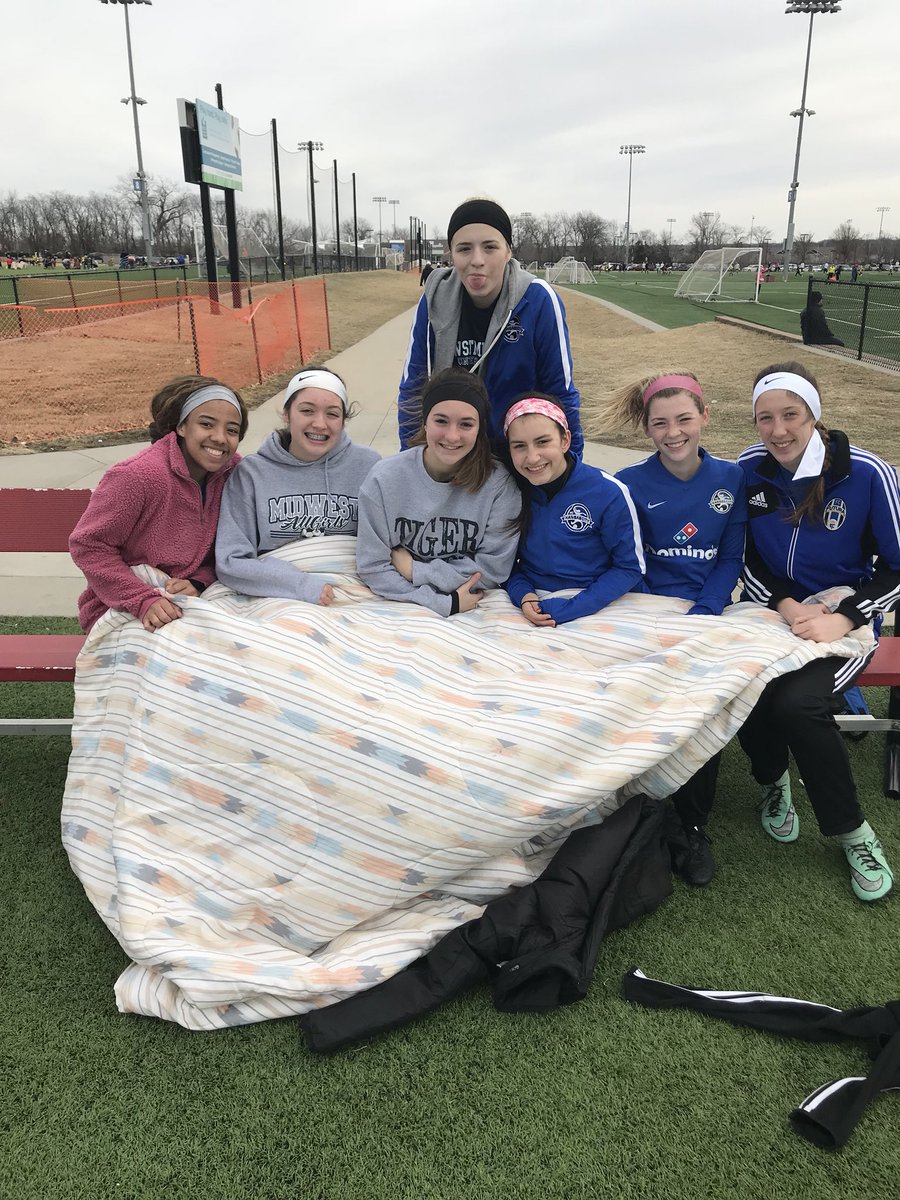 Chris_From_Iowa's tweet photo. @FCKCJuniors Premier 01 closes out showcase with 3-0 win. #BleedBlue https://t.co/EmhmUTZN8R