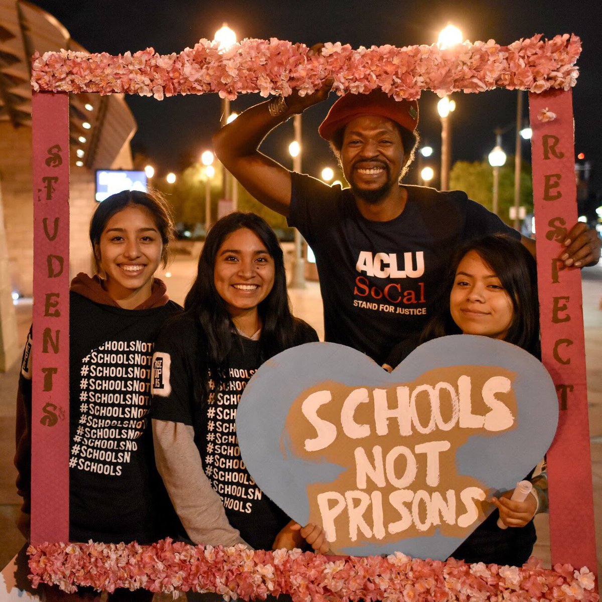DrKnuckyEsq's tweet photo. Can’t hide the joy I get from fighting alongside the youth! Inspired by the students of LA and @ICSEastLA at the #SB607 action at Mariachi Plaza. Keep kids in school Governor Brown! #LoveTheYouth #SchoolsNotPrison #ACLUSoCal #ACLU ✊🏾✊🏽✊🏼✊🏿 https://t.co/ZDyqvHuGcJ