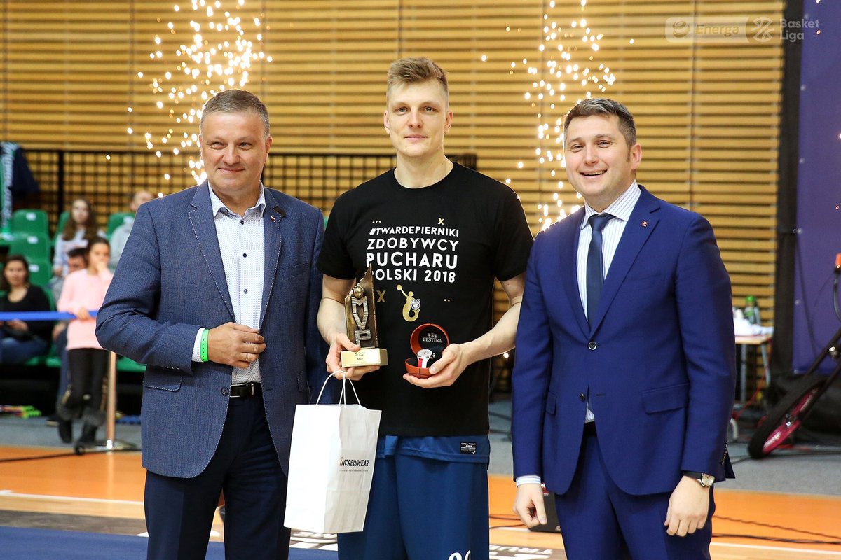 Congratulations To Former <a href="/UTAMAVS/">UTA Athletics</a> Karol Gruszecki (<a href="/grusznic/">Karol Gruszecki</a>) For Helping Lead <a href="/TwardePierniki/">Arriva LOTTO Twarde Pierniki Toruń</a> To Winning The 2018 Polish Cup &amp; Being Chosen MVP Of The Tournament! #WinnersWin #PucharEBL
