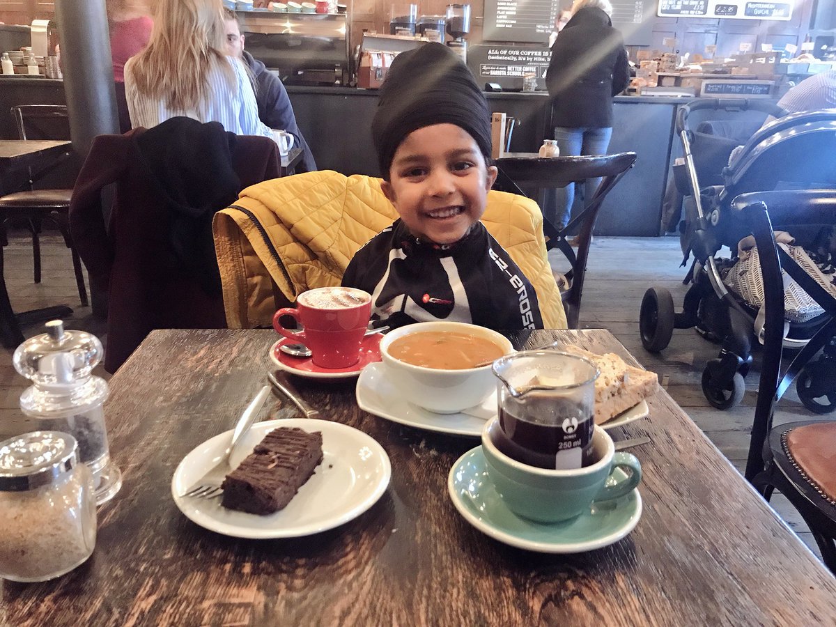 ImmyKaur's tweet photo. Another gorgeous @juniorparkrunUK, lots @CannonHillJNRPR volunteers out in force doing an amazing job. Second best time for #Anaadh &amp; real joy to run together as he is fast &amp; focused! Nice being outdoors right on our doorstep, smiling &amp; appreciating the simple things today. https://t.co/1EyCFnZNCC