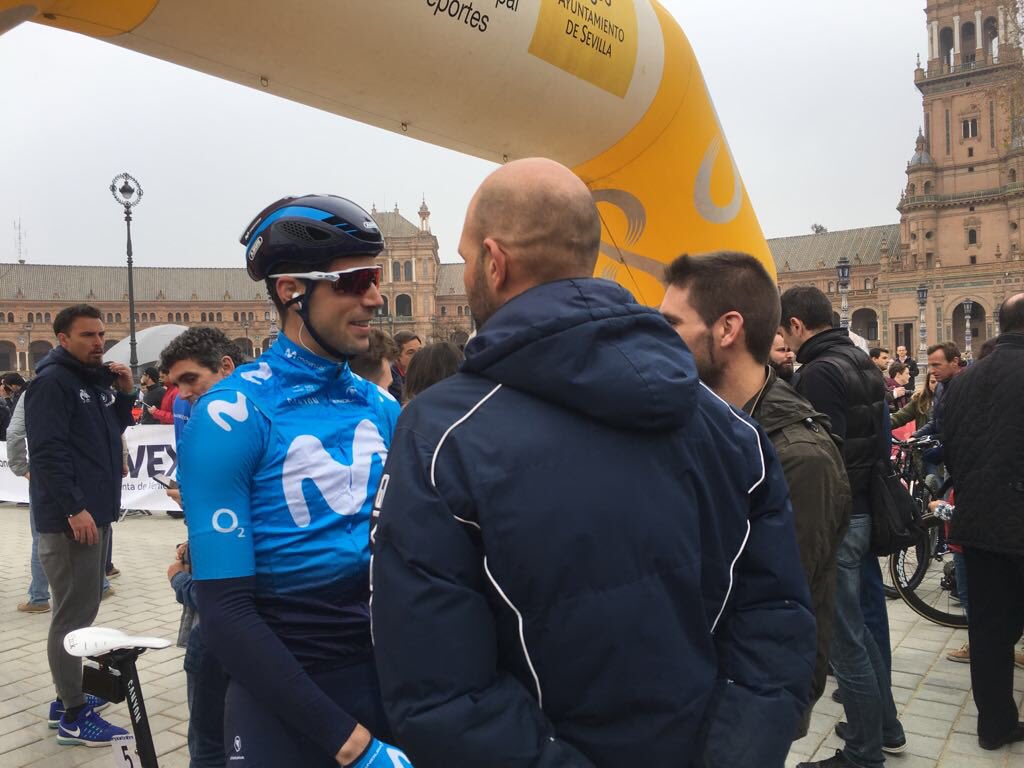 sergiore75's tweet photo. Después de un par de años sin pasar por Sevilla pude saludar de nuevo a un gran ciclista y mejor persona, gracias Imanol https://t.co/bqioFT9Kks