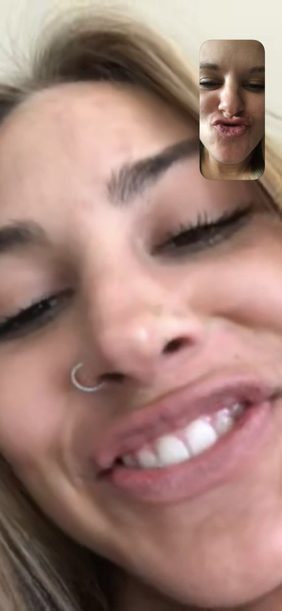 a_hype_7's tweet photo. My sister literally FaceTimes me and we hardly talk at all, just make faces and laugh the whole time and idk I love it 🤷🏼‍♀️ https://t.co/wtx07JiaD4