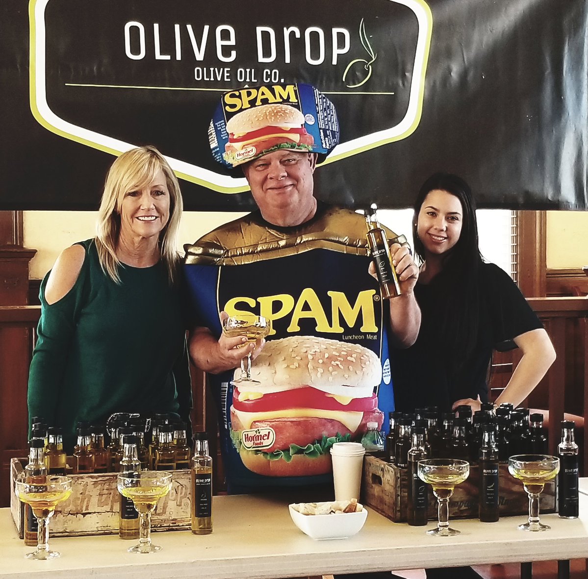 VictorMartino01's tweet photo. @SPAMbrand @JoeDelBosque @TortillaLand Meet the #SpamHam https://t.co/VQCGqvswoX

Via @GoodDaySac's @LindaBMumma. https://t.co/6szT844snv