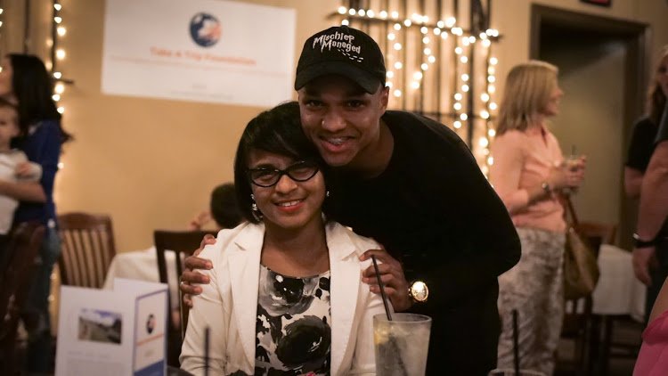 takeatripfdn's tweet photo. Such an incredible evening for a Bon Voyage Party or our very first Take a Trip winner, Sadat and his mom Tika! Sending them off in style... https://t.co/8oiRsEenoL