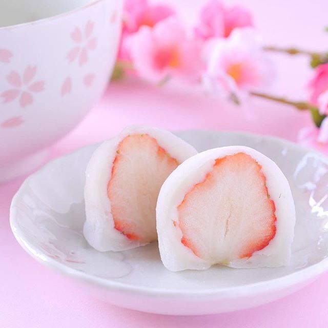 #春 #日本 #苺大福 #いちご大福 #梅 #アーバンビレッジ