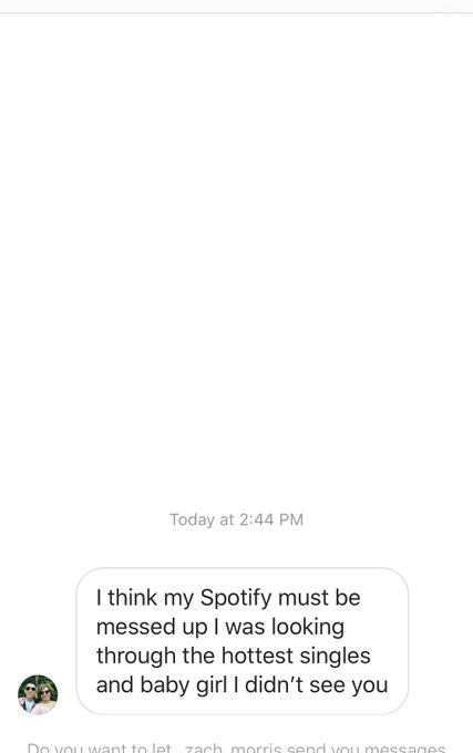 Welp He tried 🙄😂 https://t.co/bnmFIOZWFP<a href="/tag/nationalselfie"class="tags"><span>#nationalselfie</span></a>
