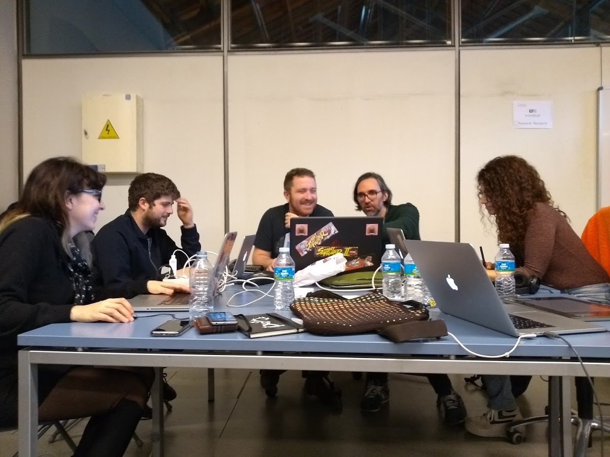 Anarkade's tweet photo. Some Kaos (a.k.a. Anipplekade) team pics from the #HackTheLightUP #lighting #hackaton / #LlumBCN18 festival! We were both #RawalRumble artists + guest stars Rita Leite, Rubén Pallarés and @susanaBubbles, designer at King who typically is pink haired, like Laia from #RawalRumble! https://t.co/DoLYXve0fm