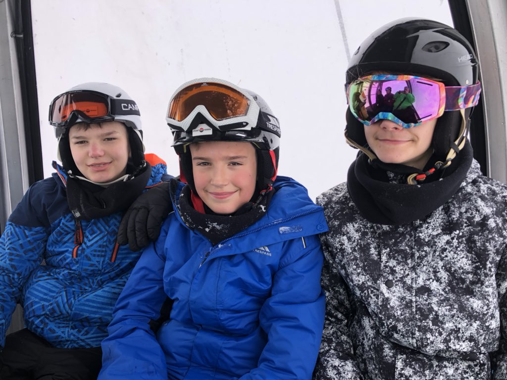 CoedcaeSchool's tweet photo. It’s been a fab first day in Austria. Light snow and serious skiing! Lots of fun at lunchtime too! Can’t wait for tomorrow! #greatkids https://t.co/XJ9V8HMb5o