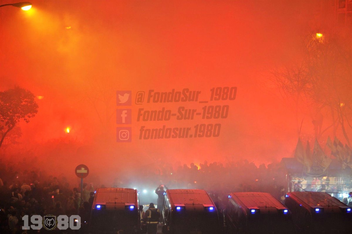 FondoSur_1980's tweet photo. ¡Inmortales como el tiempo, inalterables como la historia!
#USNoSurrender
#QueVuelvaFondoSur https://t.co/u2gOjkfpWu