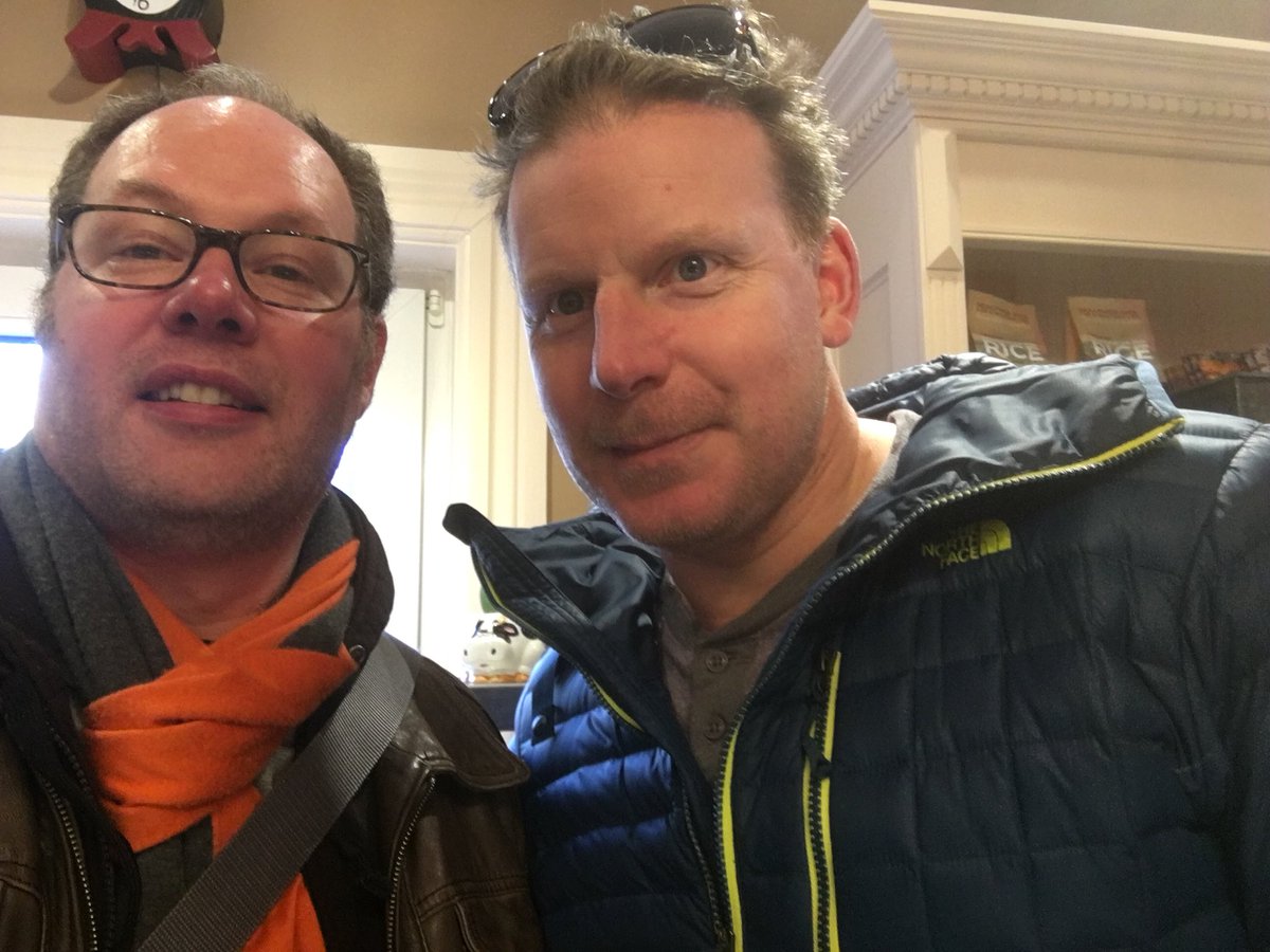 Honor to meet <a href="/DAlfredsson11/">Daniel Alfredsson</a> while shopping <a href="/mucklestonmeat/">Muckleston & Brockwell - A Fine Butchery</a> ; such a generous and kind person; a real treat. Happy Family Day!