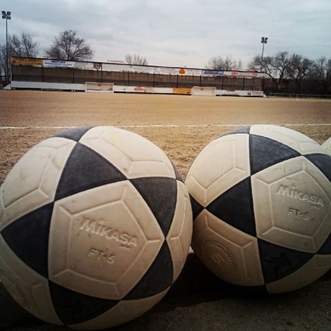 Los más jóvenes no sabrán que esto parte el adamantium.