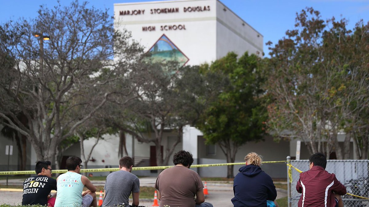 Roads around Stoneman Douglas reopen days after shooting bit.ly/2FdOU4N https://t.co/i0VCzGFW57