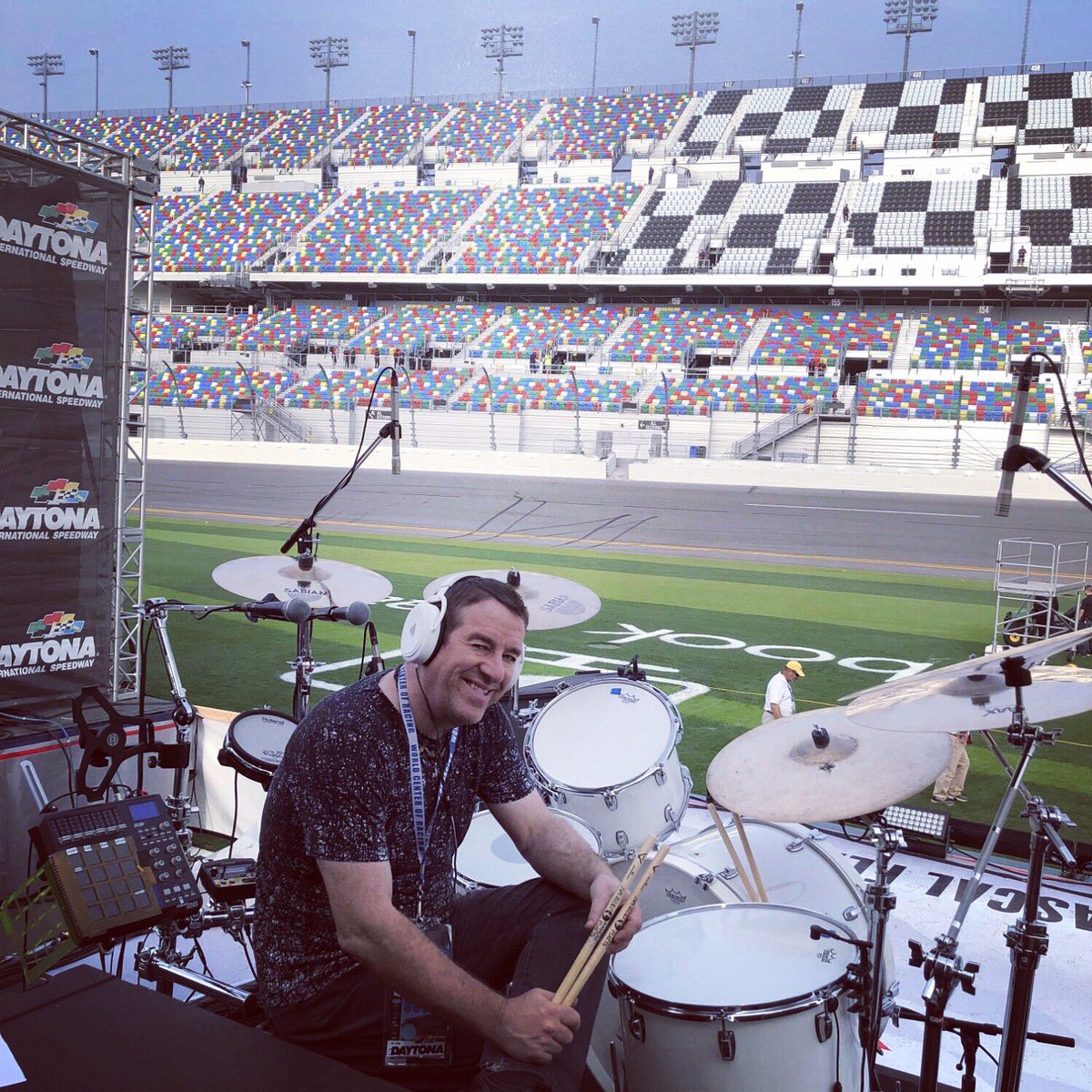 jimrileymusic's tweet image. Wow what a great experience to play at the Daytona 500!! @LudwigDrumsHQ @SABIAN_Vault @VaterDrumsticks @SABIAN_Vault @remopercussion @directsound