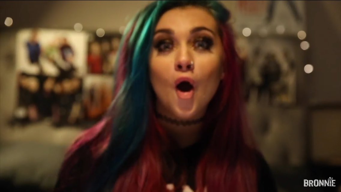 soph_mull_13's tweet photo. When you eat something spicy 🌶 @BronnieMusic #DancedWithTheDevil https://t.co/05jLGq8Hk0