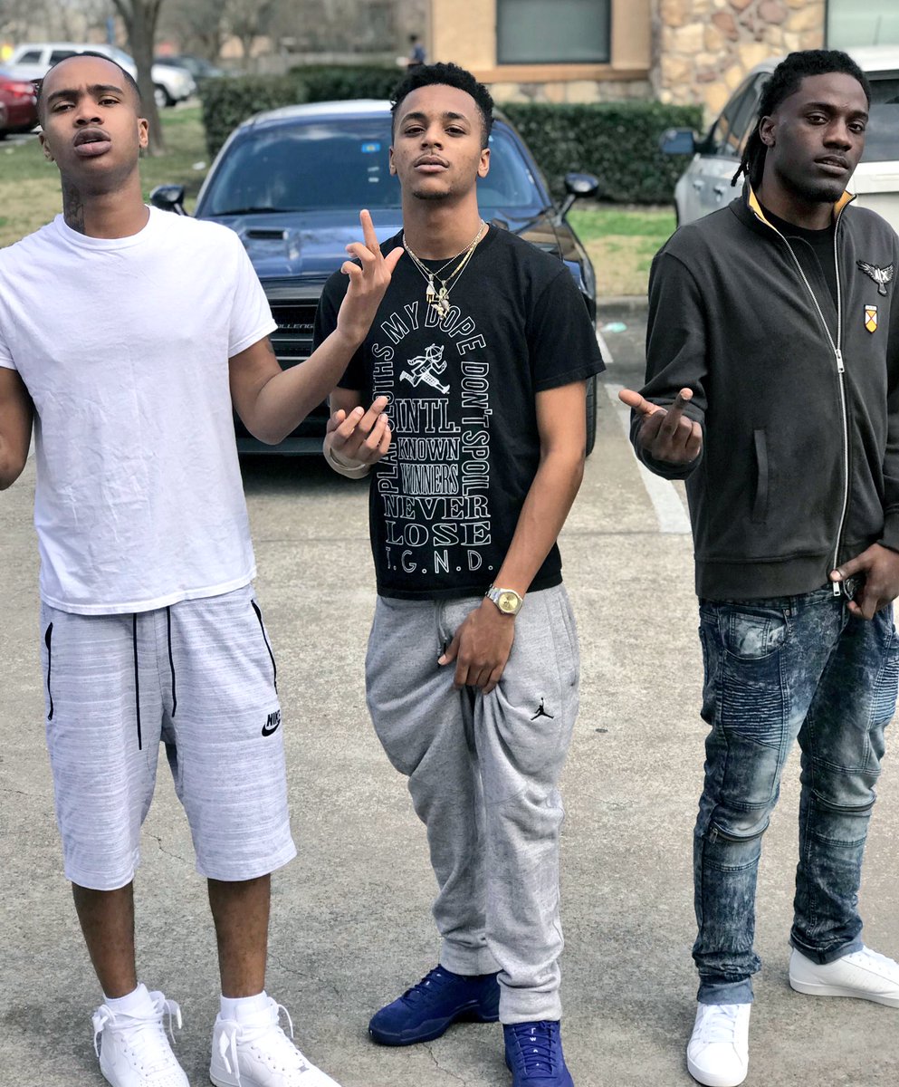 AJTheFinesser's tweet photo. We Gone Get It All Today Cause Tomorrow Ain’t Promised 💯❕#GYAB💰 #187MoneyGang #FreeTrilla #FreeAntho @free187antho @SackChaserGreg https://t.co/XPSMPxsgiP
