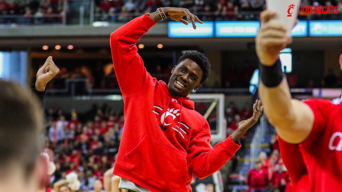 Ohhhhhh!
Ohhhhhh!
Ohhhhhh!

👏👏👏👏 UC!