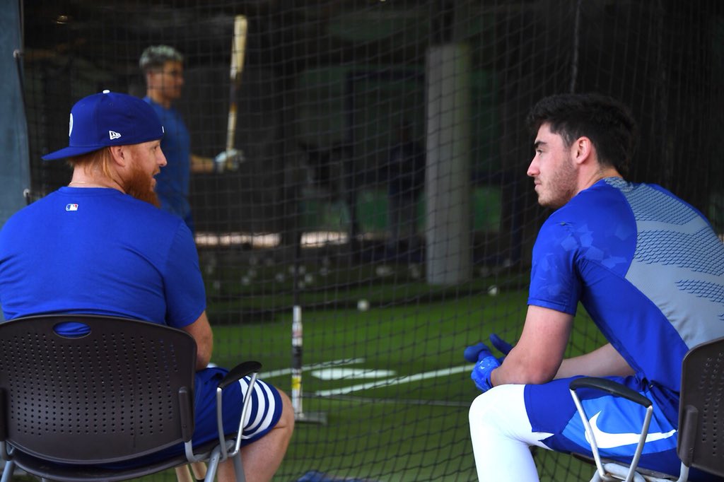 Talking shop. #DodgersST https://t.co/uKlV6qlMbC