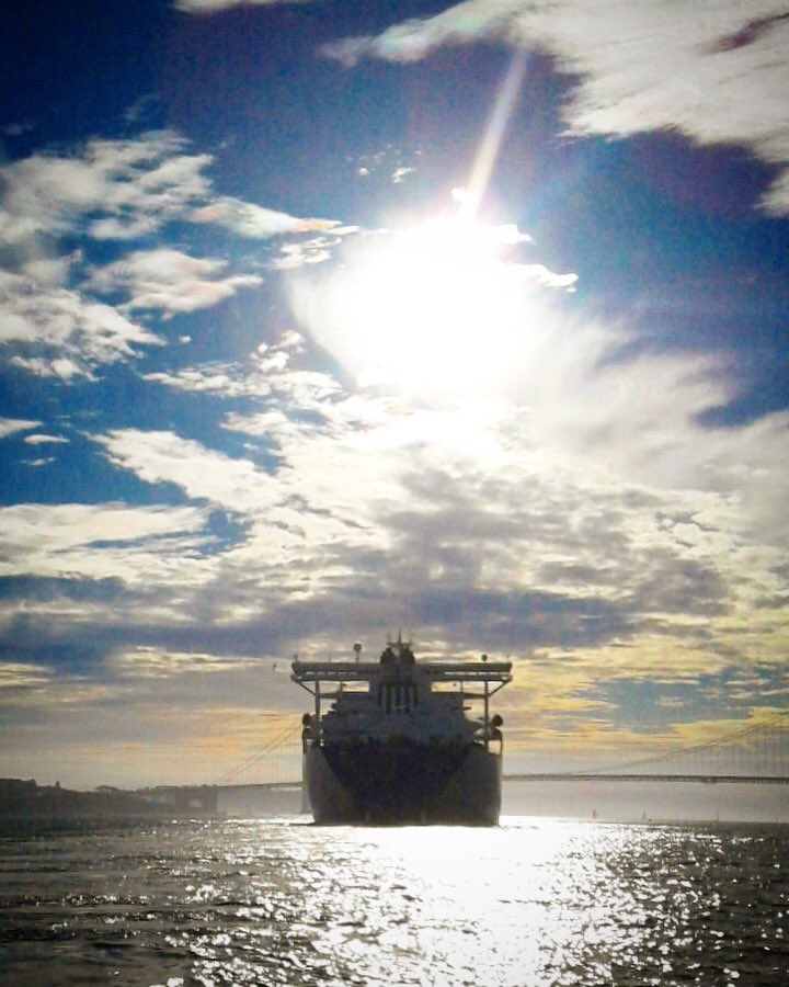 SailingMemo's tweet photo. Cue dramatic exit. #whatascene #itsawrap #dramaqueen #weekendadventure #sailingmemo https://t.co/0wuJlxQIjE