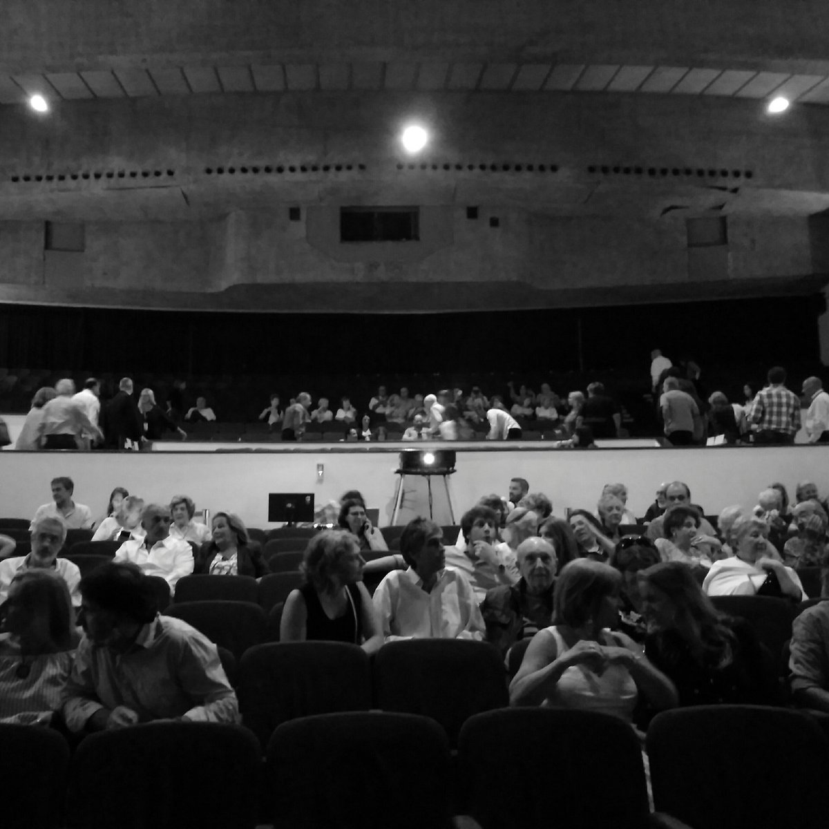 pstaricco's tweet photo. Se va llenando la Sala Cantegril para el arranque de un nuevo Festival Internacional de Cine de Punta del Este. Voy a estar escribiendo sobre él y sus películas para @elpaisuy, @tvshowuru y acá. #FICPunta2018 https://t.co/acraVPzN2H