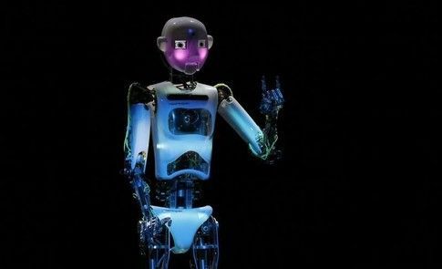 wef's tweet photo. Will #AI job-stealing robots lead to a human revolution? https://t.co/xgid4nwZAq https://t.co/cUP6850cDK