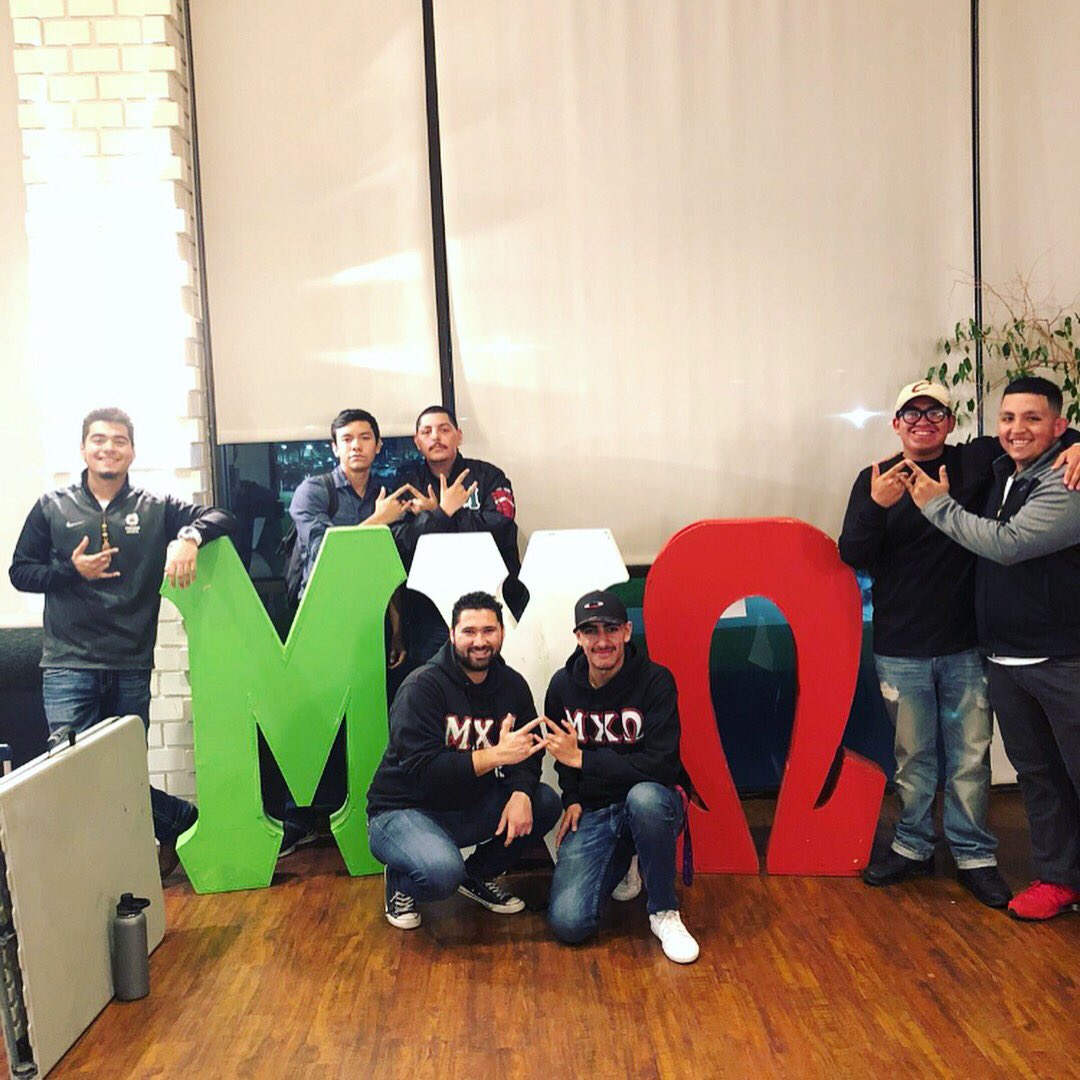MuChiOmega2006's tweet photo. Some of the brothers during events and meetings this week 🙌🏼 Rwsdy for parties but also to handle business 😎 #Hermandad #MuChingon https://t.co/KMZNIpN6se