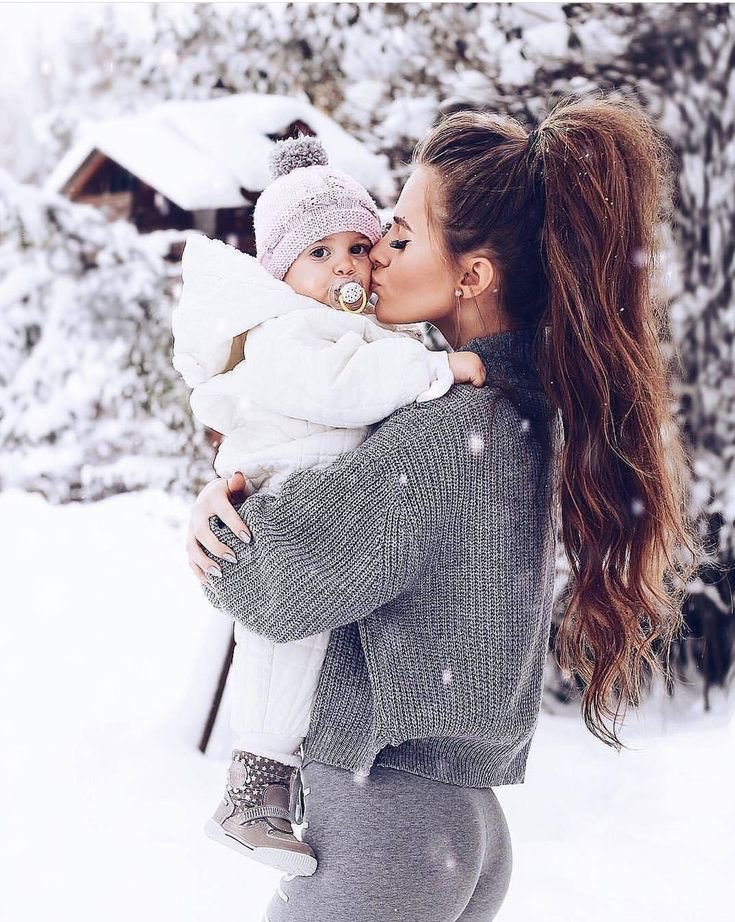 _Versandote's tweet image. ❆│Cuando arde la sangre, el alma se prodiga en juramentos.❞

➙Ex-Ravenclaw.          
➙Profesora de Literatura.               ➙Propietaria de Shakespeare &amp;amp; Co.  ➙Esposa de Cormac McLaggen y
                      mamá de Romeo.