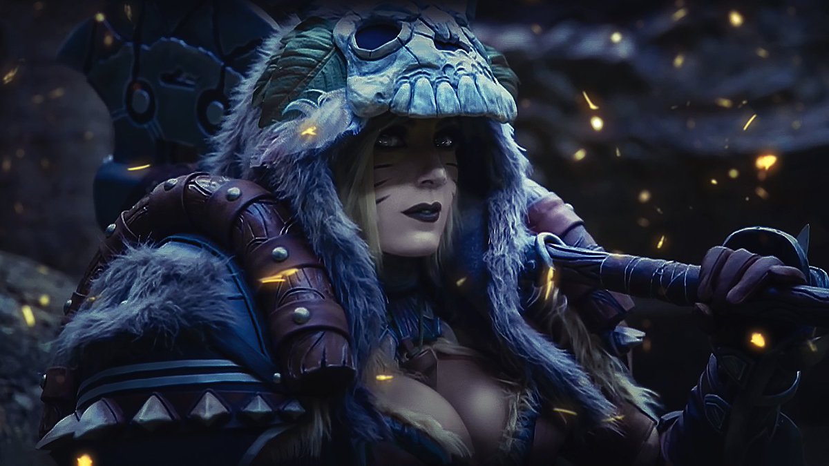Akunohako's tweet photo. I've done another quick retouch for my personal Goddess and Muse <3

[Barbarian Totoro]
Model : @OJessicaNigri 

Yes. I made this from screenshot xD

#akunohako #aku #creatingsomethingbeautiful #totoro #retoch #adobe #photoshop https://t.co/4EJShR0XQp