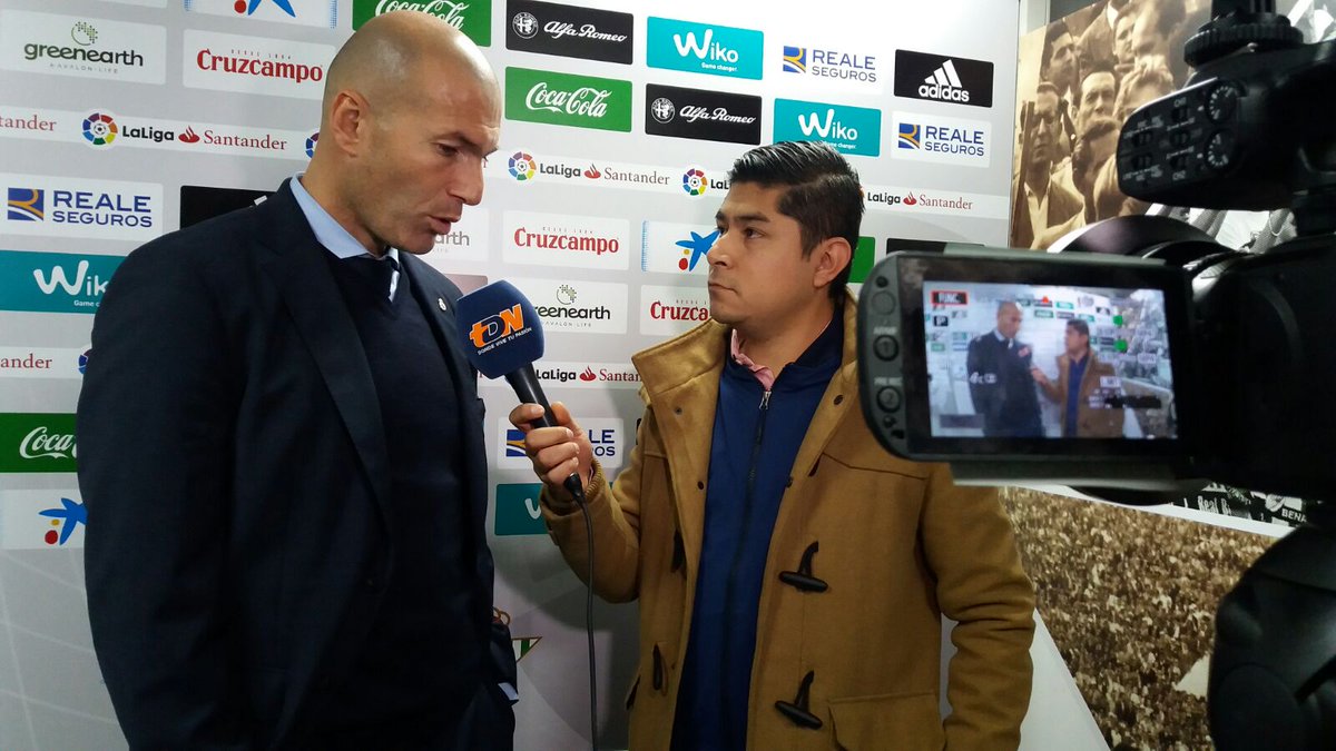 Hablamos con A. Guardado sobre las posibilidades del Betis de clasificarse a Europa League y con Zidane acerca de si prefiere ganar partidos 5-3, como hoy, o uno a cero. Sus respuestas en los espacios de @TDN_Twit