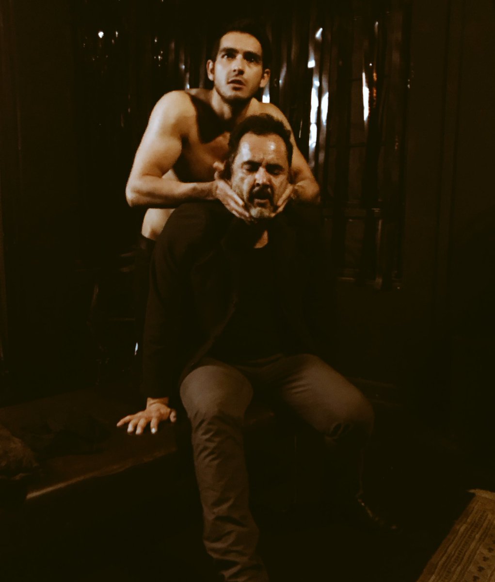 OurKingLeon's tweet photo. ¡La #Sala10 ya está ardiendo! no se pierdan @APruebaDeDeseo esta sensual y sorprendente historia hoy protagonizada por @LEONANDRE07 y @rosendogazpel en @MicroTeatroMex ¡todavía llegan a las últimas funciones! 08:35, 09:05 y 09:35 👏🏻👏🏻👏🏻 https://t.co/otsIpedLfk
