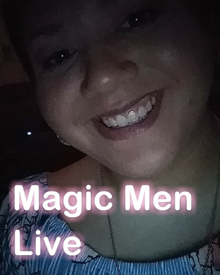 AdrianaMojica3's tweet photo. Gurrrrl... I'm dying @magicmenlive So glad I won that contest! #Devirginized #magicmenlive https://t.co/Ijo9UgUwJK
