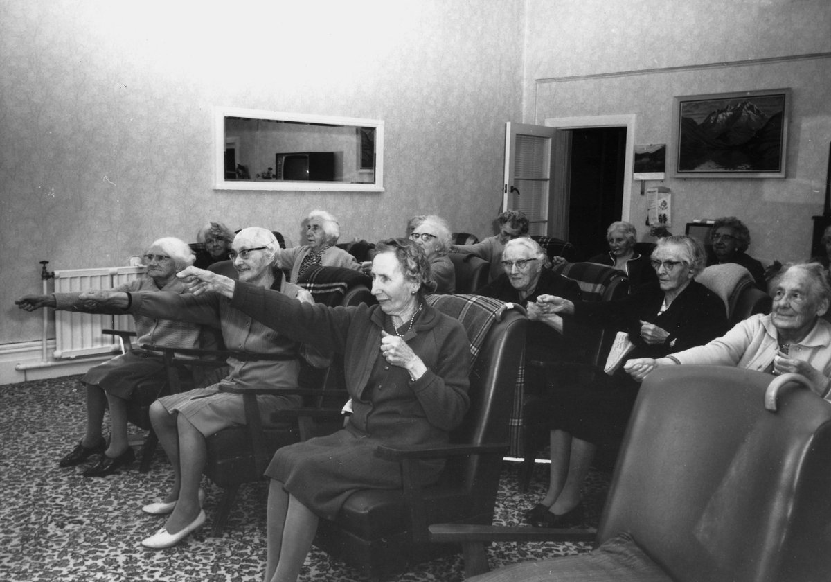 PSOtago's tweet photo. Monday memories. Physiotherapy time for the residents at St Anderews in 1969. #PeopleHelpingPeole #MondayMemories https://t.co/NUwvad8wrS