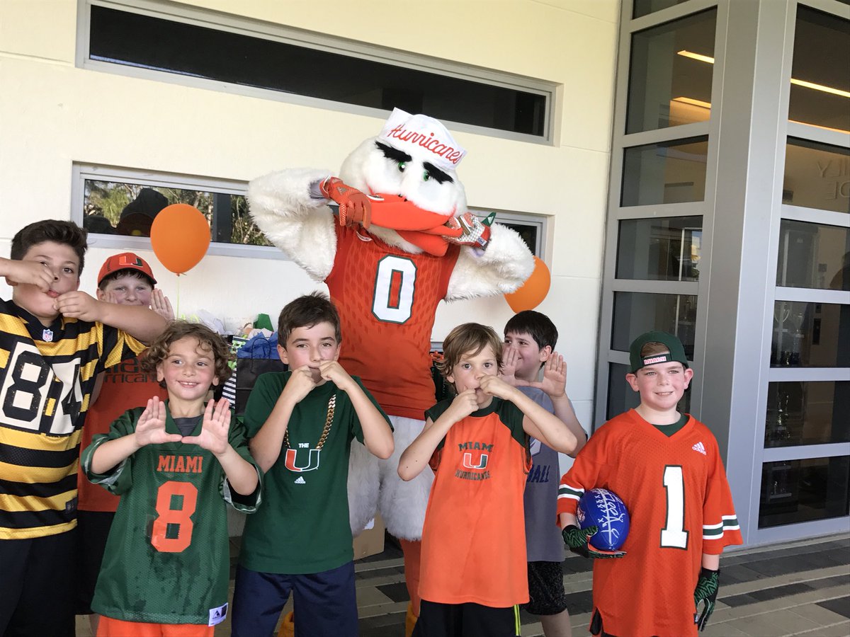 lorne29's tweet photo. Great day today!  Thanks @UM_Sebastian  for making it so special!  #NoahBday!  #GoCanes @CanesFootball @lbyslam https://t.co/ucLjy8CMdK
