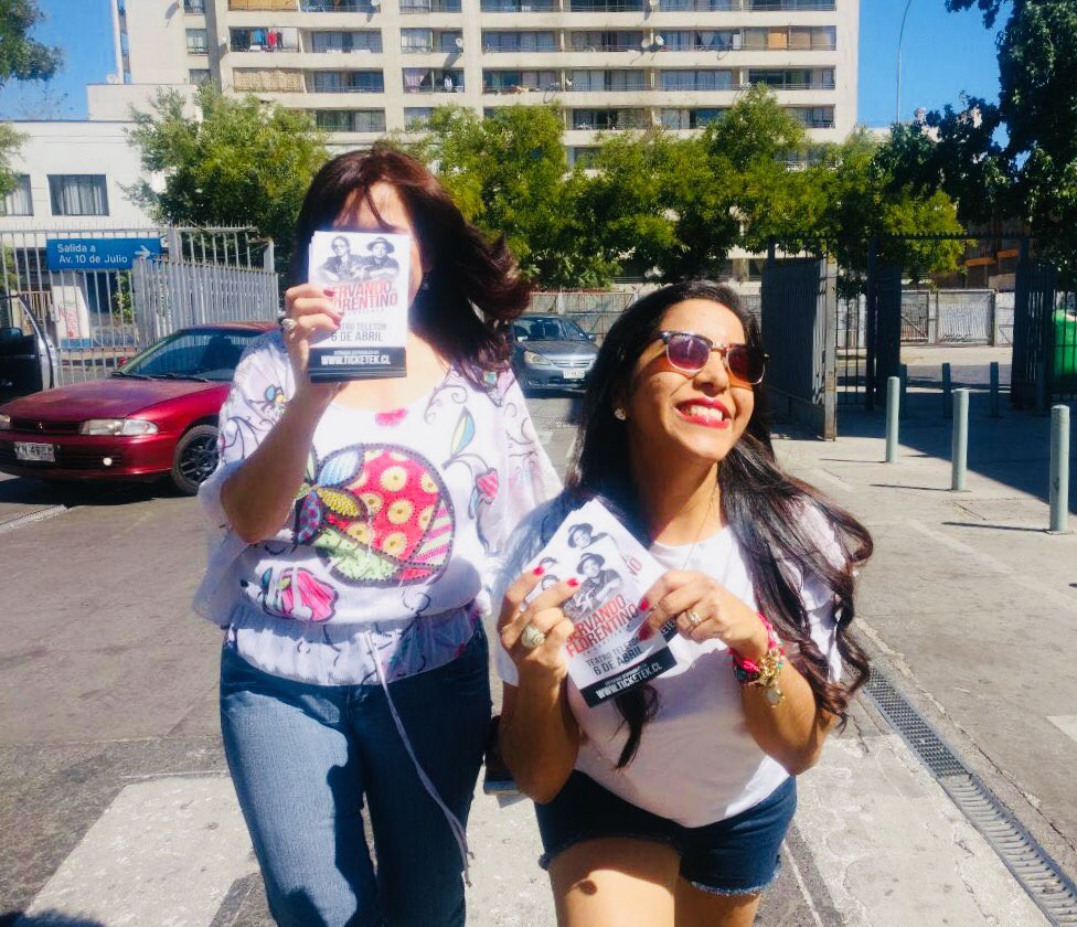 KatherinDuran's tweet photo. Una promoción de primera!!! 6 de Abril dibujamos un corazón que vuela alto @losprimerachile @florentino https://t.co/9cTA1AACHd
