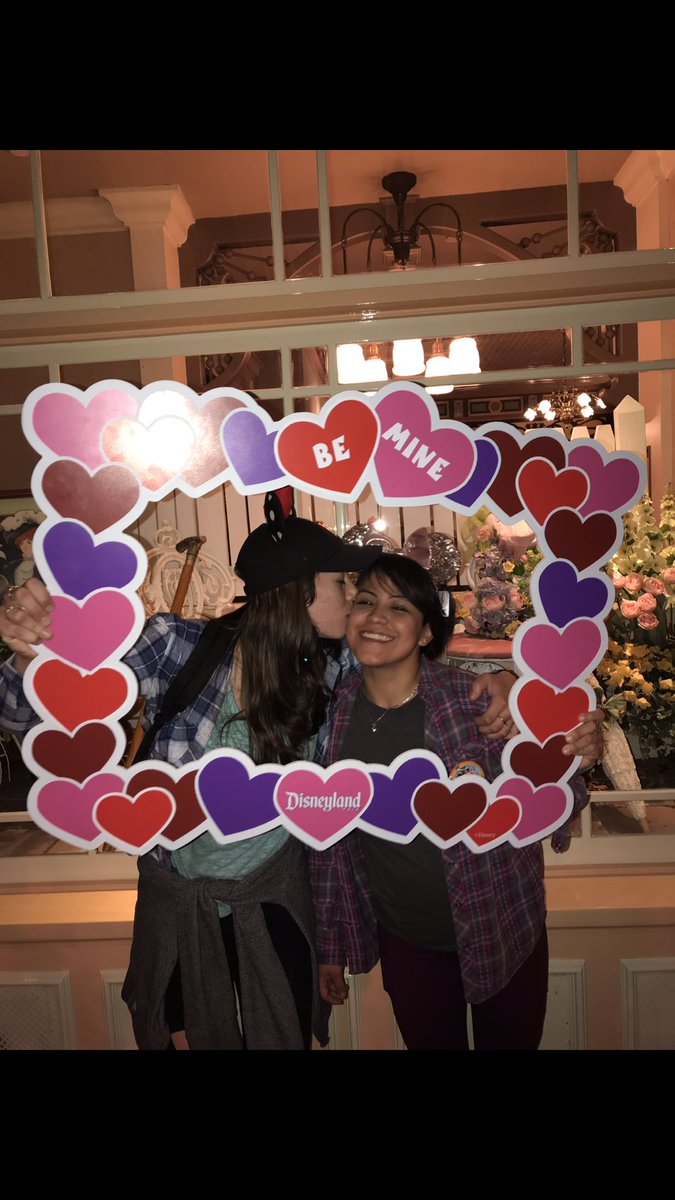 kait_ducos's tweet photo. thanks for making this valentine’s day so special❤️ you’re the cutest 🤤😻 https://t.co/xXtFMynD84
