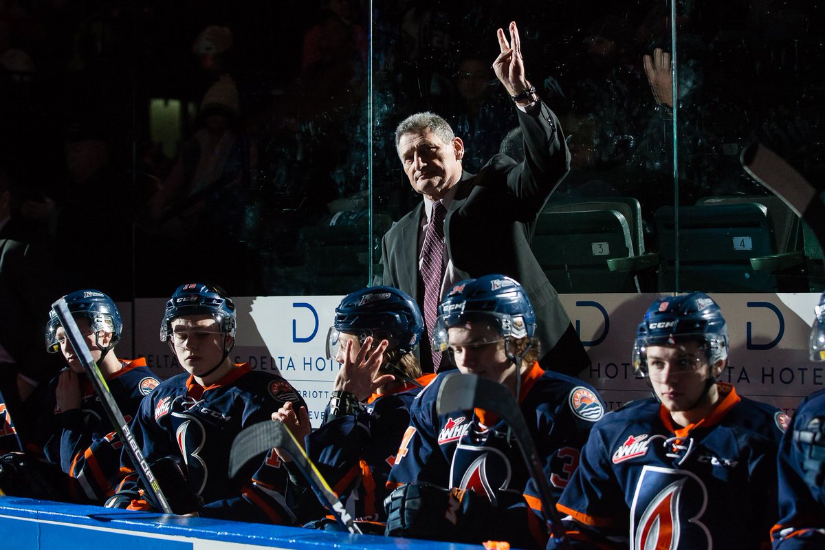 MastImages's tweet photo. Some quick photos from tonight's @WHLsilvertips game vs the Kamloops Blazers #sillvertips #hockey #whll #photography https://t.co/adUUpNx1K1